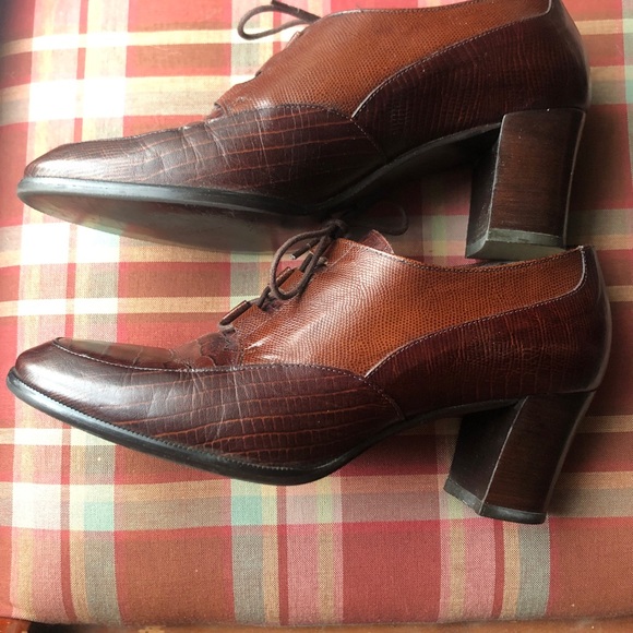 Enzo Angiolini leather lace-up chunky heal - Picture 3 of 8